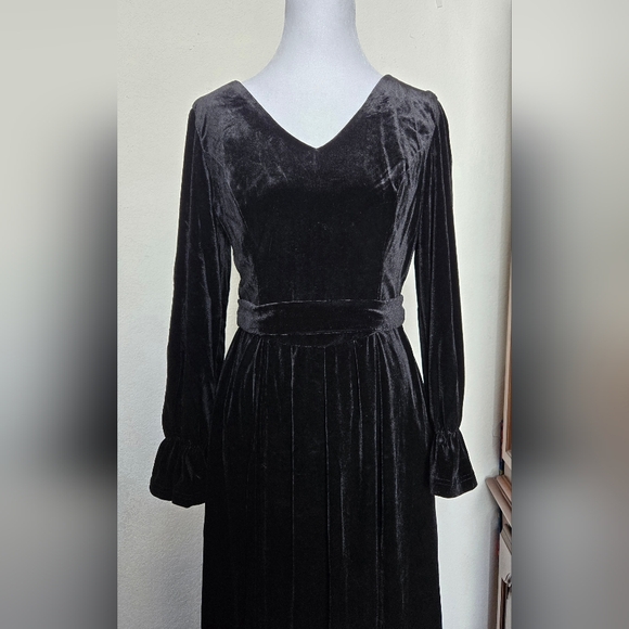 Elegant Black Maxi Dress.Size 10 - Picture 3 of 5